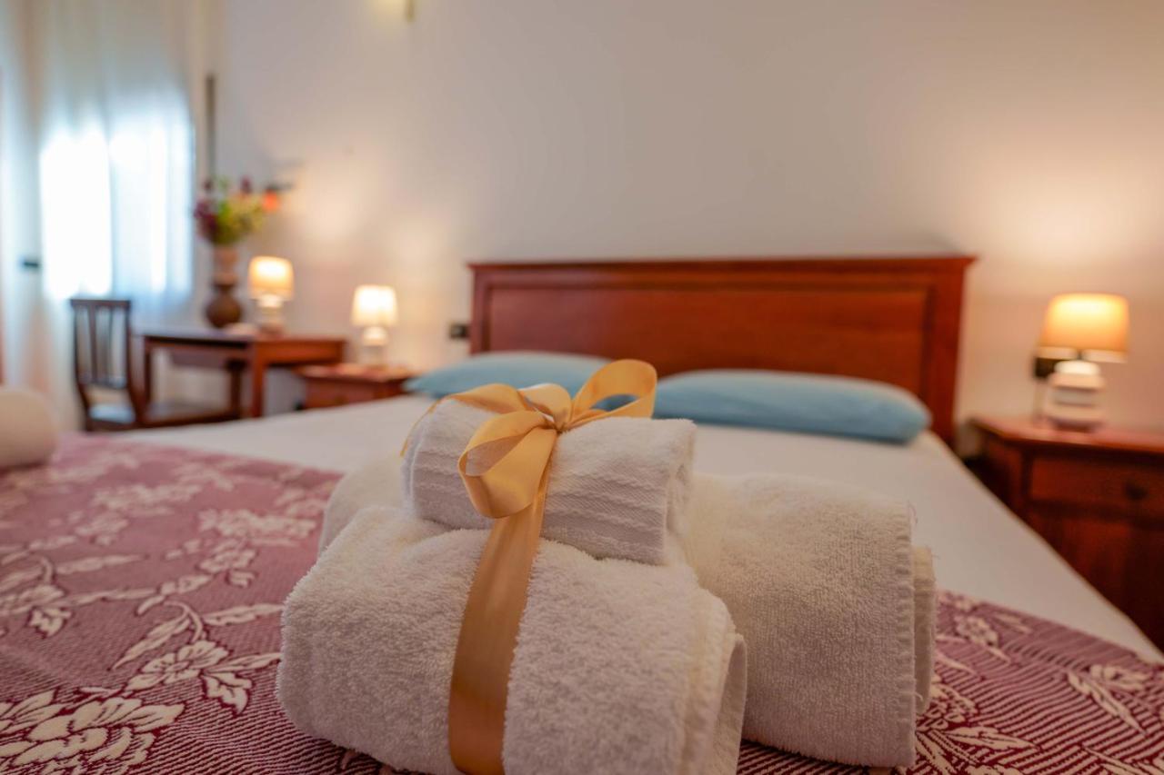 Bed And Breakfast Cairoli Exclusive Room San Pietro Vernotico Buitenkant foto