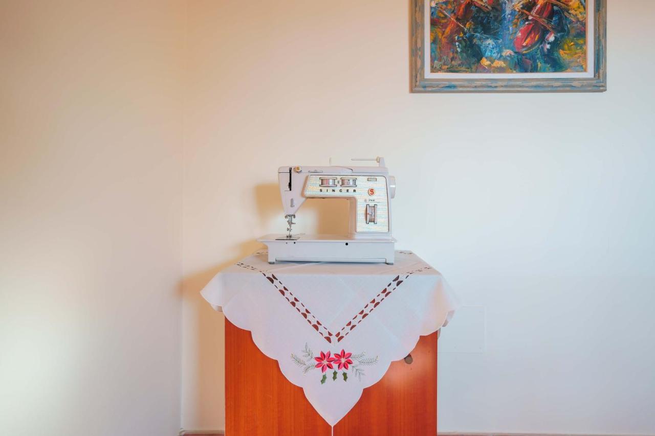 Bed And Breakfast Cairoli Exclusive Room San Pietro Vernotico Buitenkant foto
