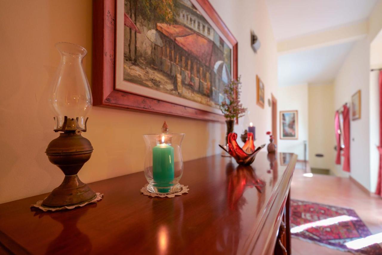 Bed And Breakfast Cairoli Exclusive Room San Pietro Vernotico Buitenkant foto