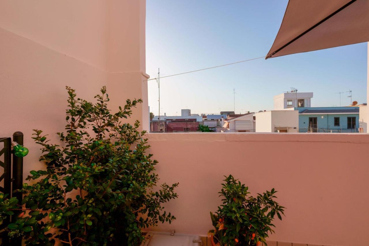 Bed And Breakfast Cairoli Exclusive Room San Pietro Vernotico Buitenkant foto
